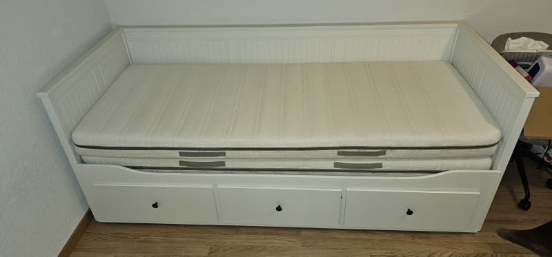 Bett von IKEA inkl. 2 Matratzen