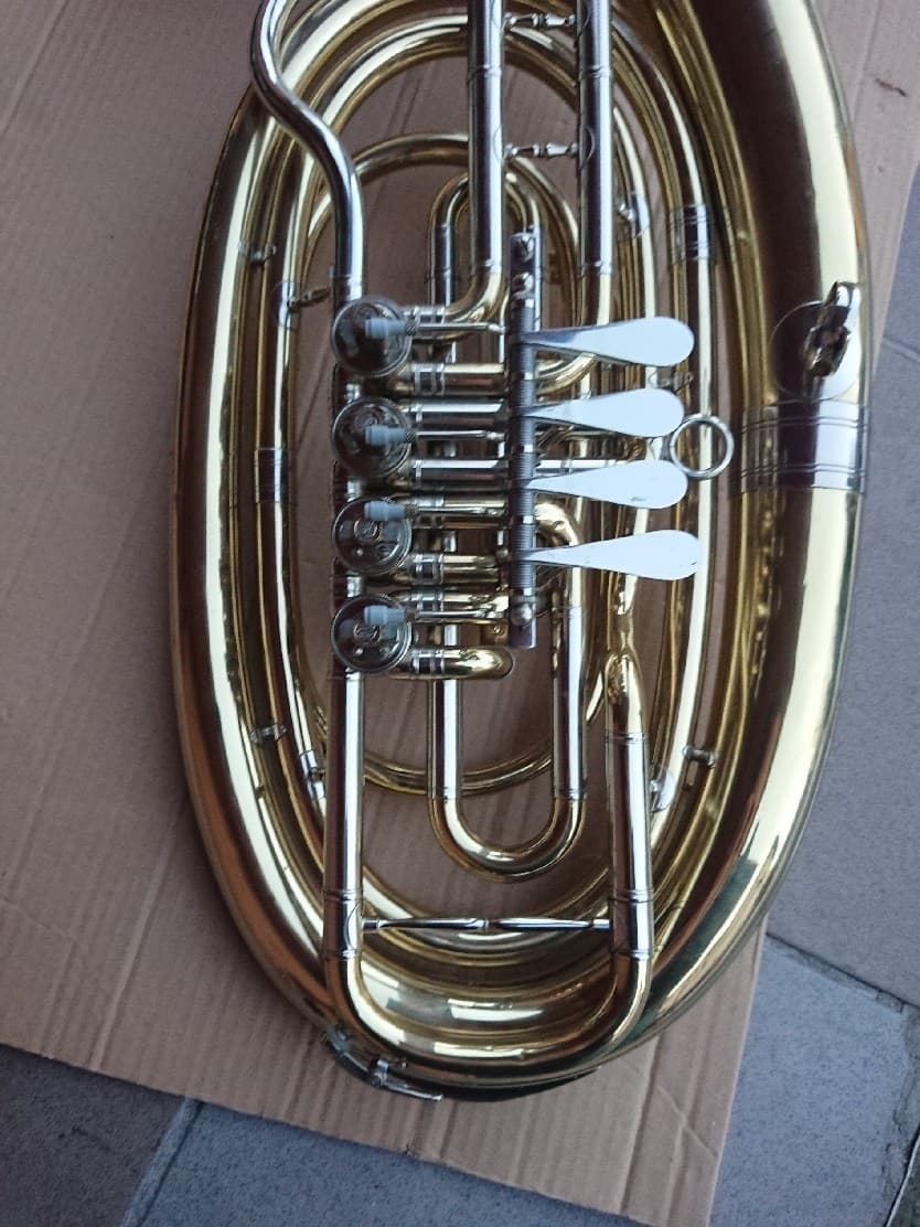 Miraphone F Wagner Tuba