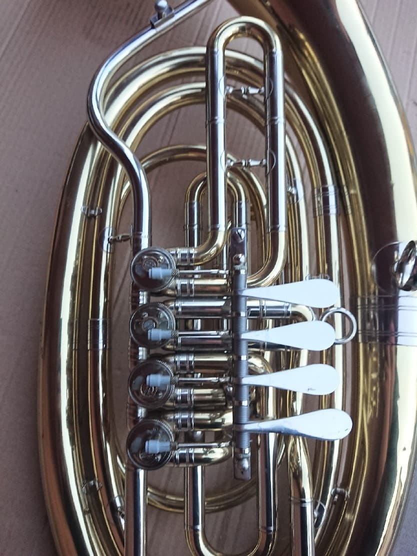 Miraphone F Wagner Tuba