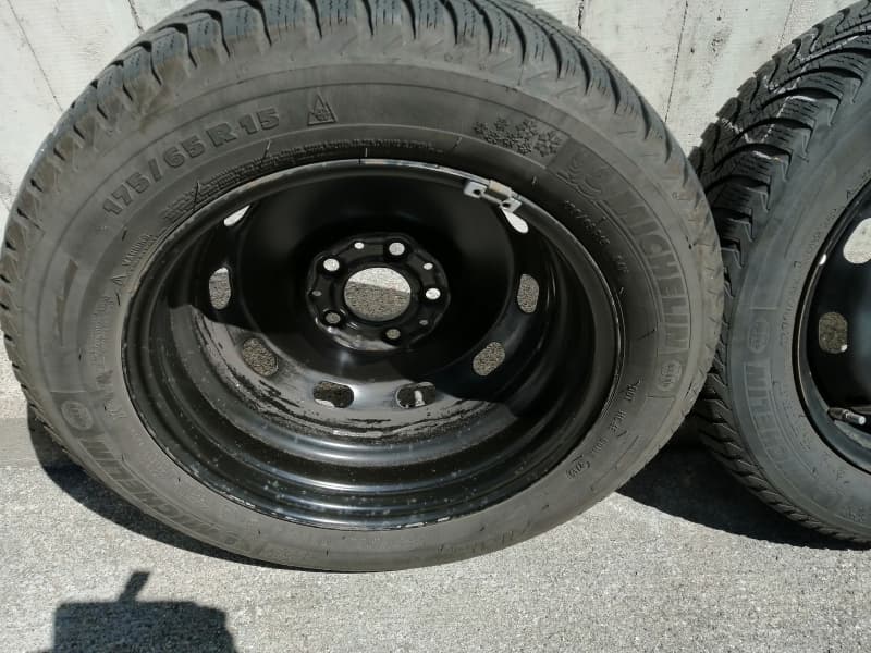 Winterreifen komplett mit Felgen Mini one(175/65 R15)