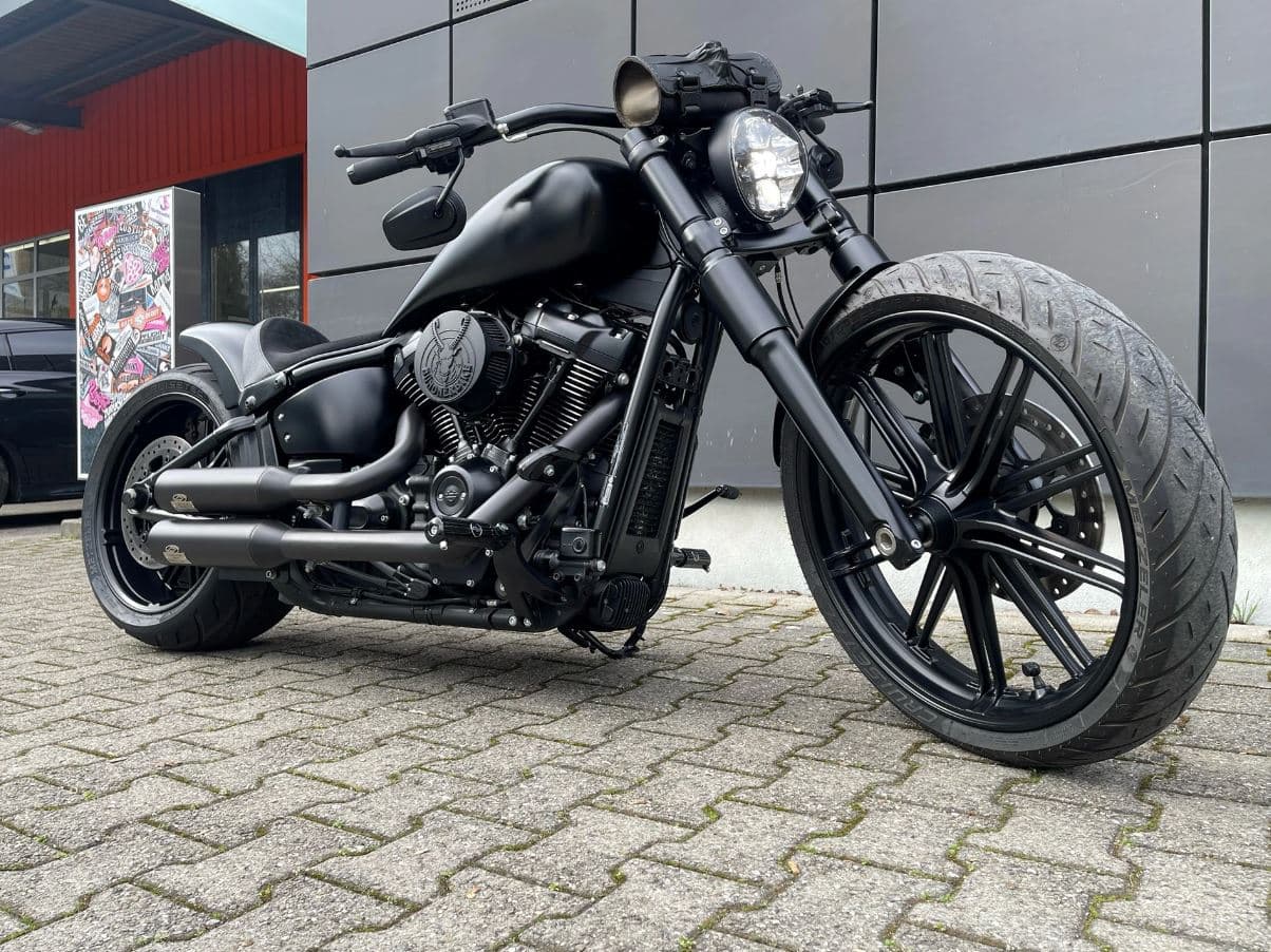 HARLEY-DAVIDSON FXBRS Breakout 114 ABS
