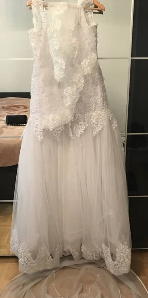 Brautkleid