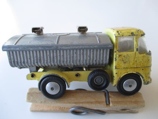Vintage Corci Toys ERF 64G Cement LKW