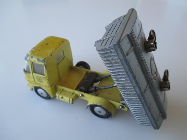 Vintage Corci Toys ERF 64G Cement LKW