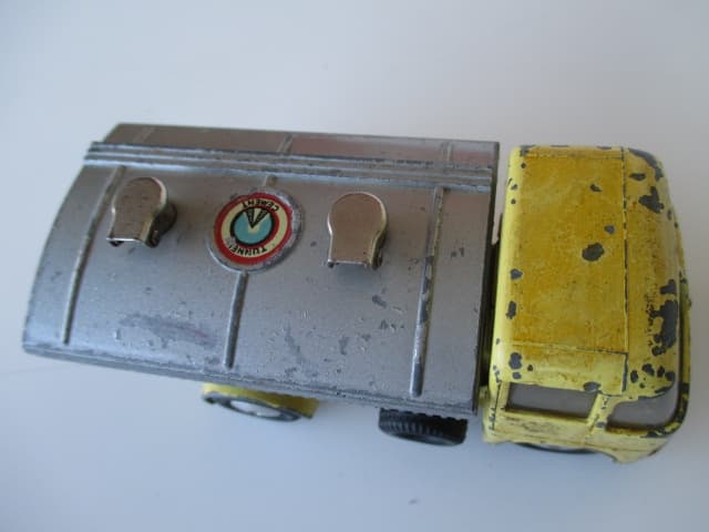 Vintage Corci Toys ERF 64G Cement LKW