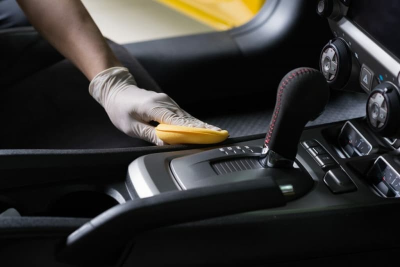 Autoinnenreinigung und Pflege, Fahrzeugaufbereitung