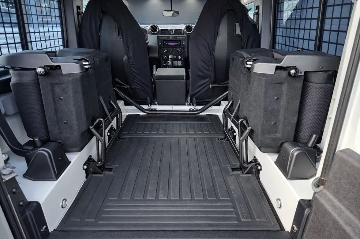 LAND ROVER Defender 90 2.2 TD4 AVUS