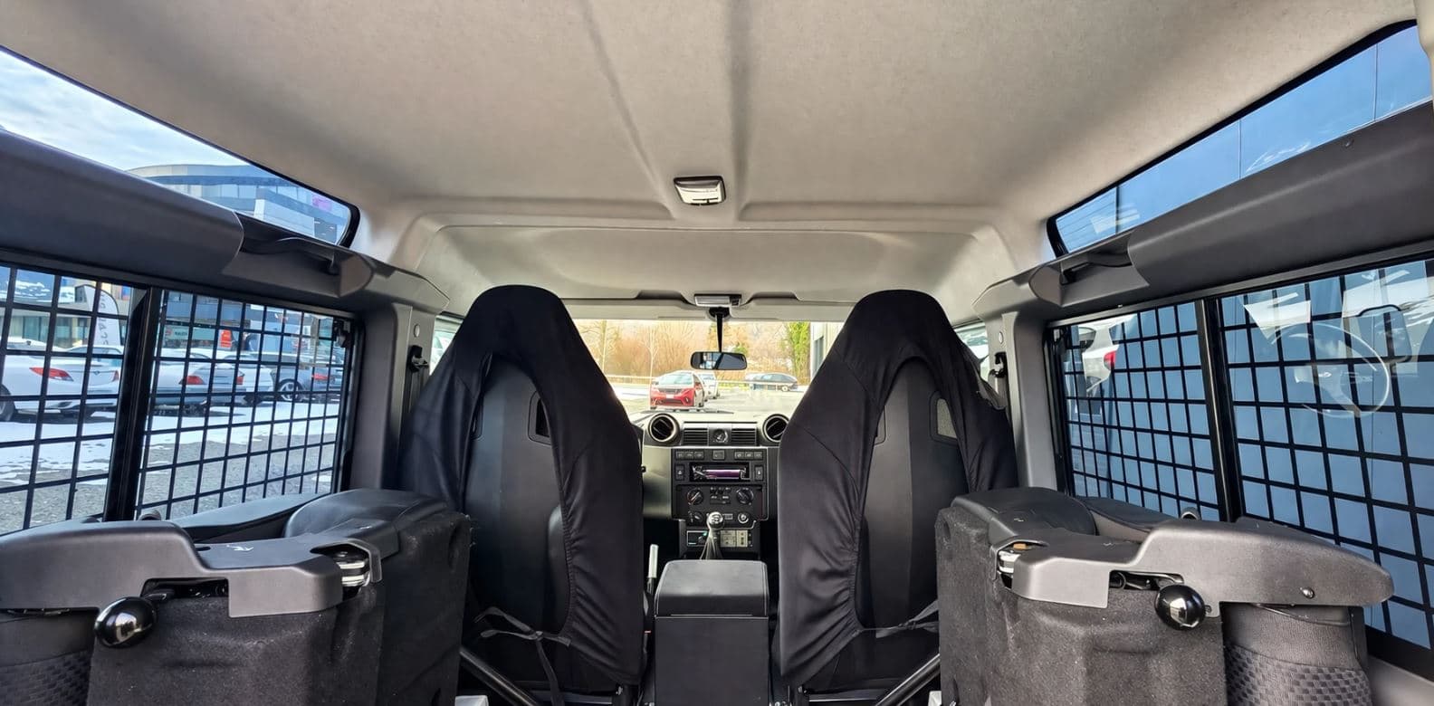 LAND ROVER Defender 90 2.2 TD4 AVUS