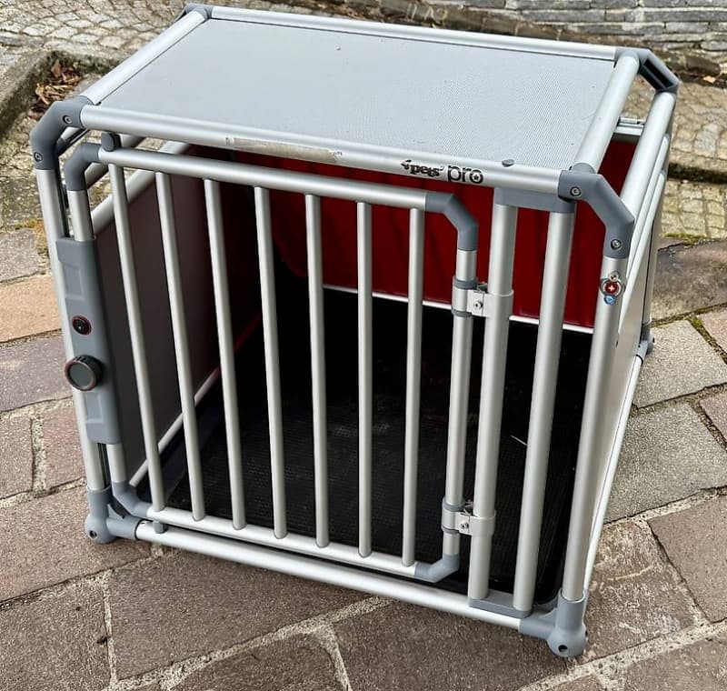 Hundebox für Fahrzeuge