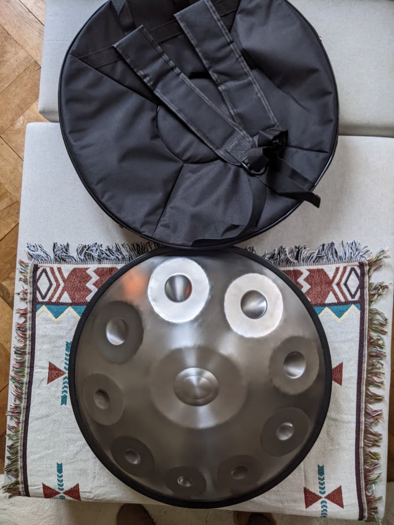 Wunderschönes Handpan in D-Moll (440 Hz/10 Noten)