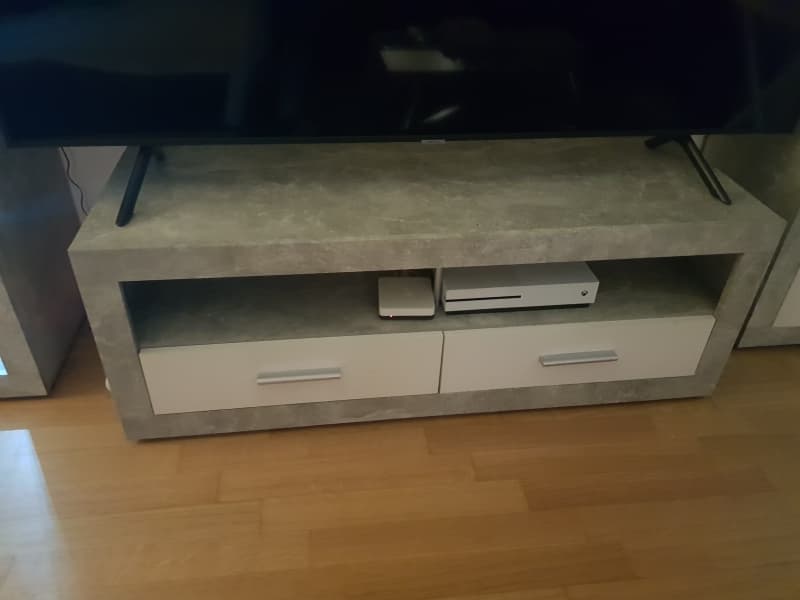 Moderne Wohnwand
