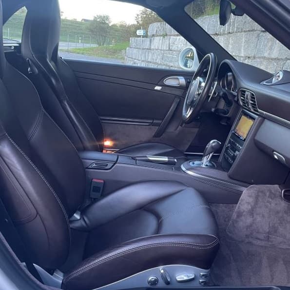 PORSCHE 911 Cabrio Carrera GTS PDK