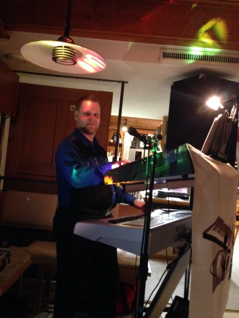 Musik und Tanz mit Roger