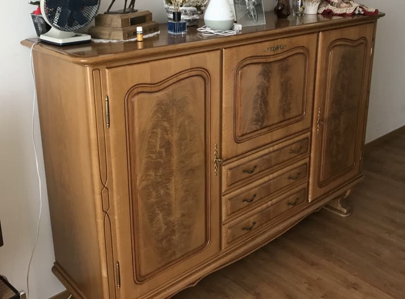 Buffet (Wohnwand) mit Sekretäer - Wertvoll