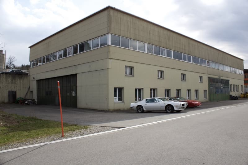 Lagerhalle / Garage