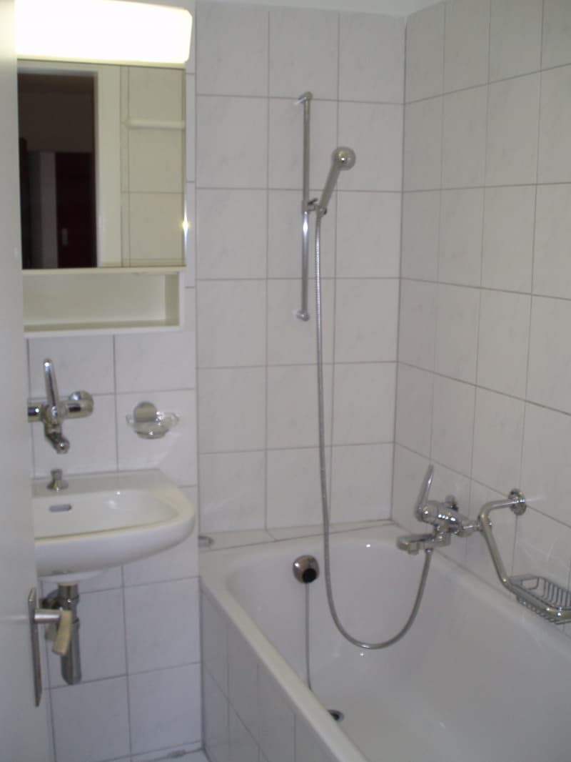 Nähe Idaplatz/Lochergut – Schöne 3-Zwg. mit Wohnküche/kl. Balkon