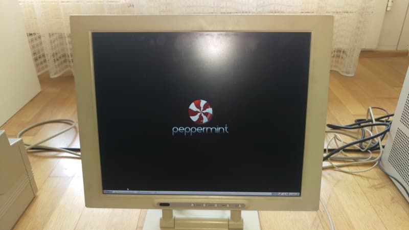 Peppermint Linux Deutsch kpl. system