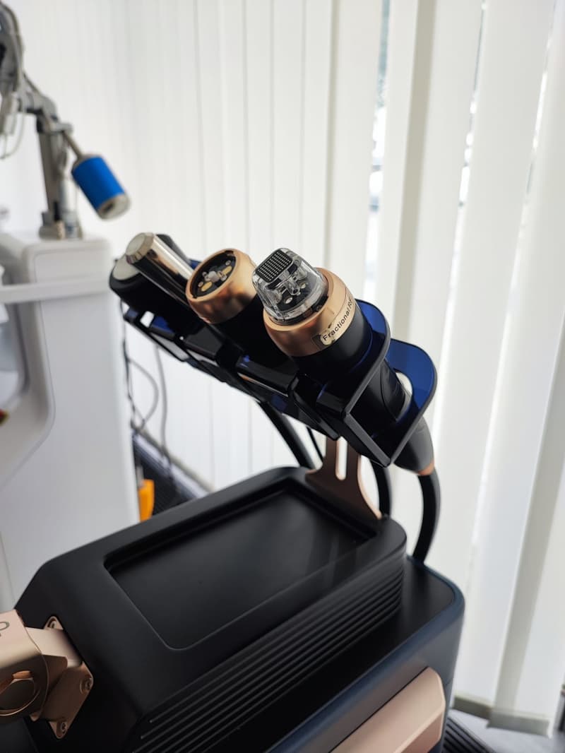 Vacuum RF Microneedle RF & Fractional RF System 40% Rabatt