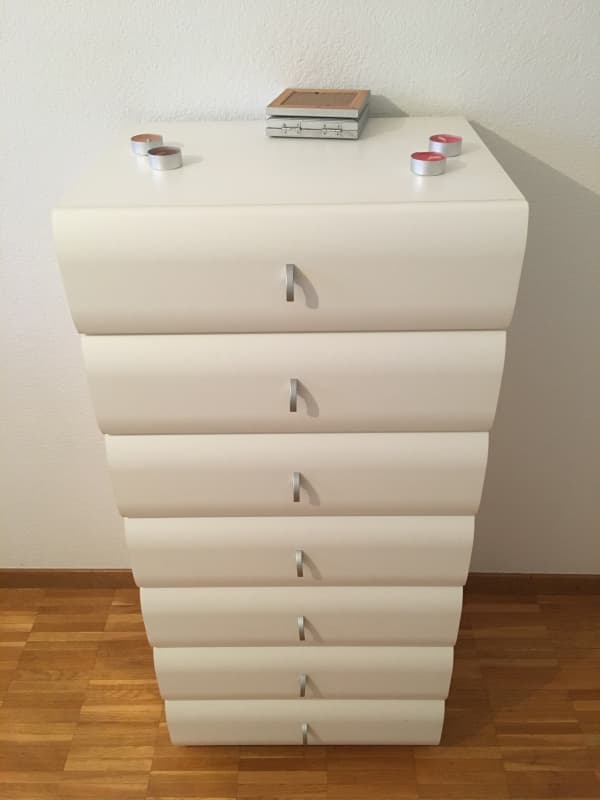 Diverse Möbel günstig zu haben