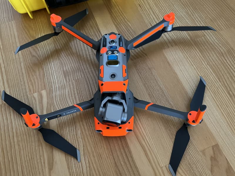 DJI Mavic 2 Pro Fly more combo in top Zustand