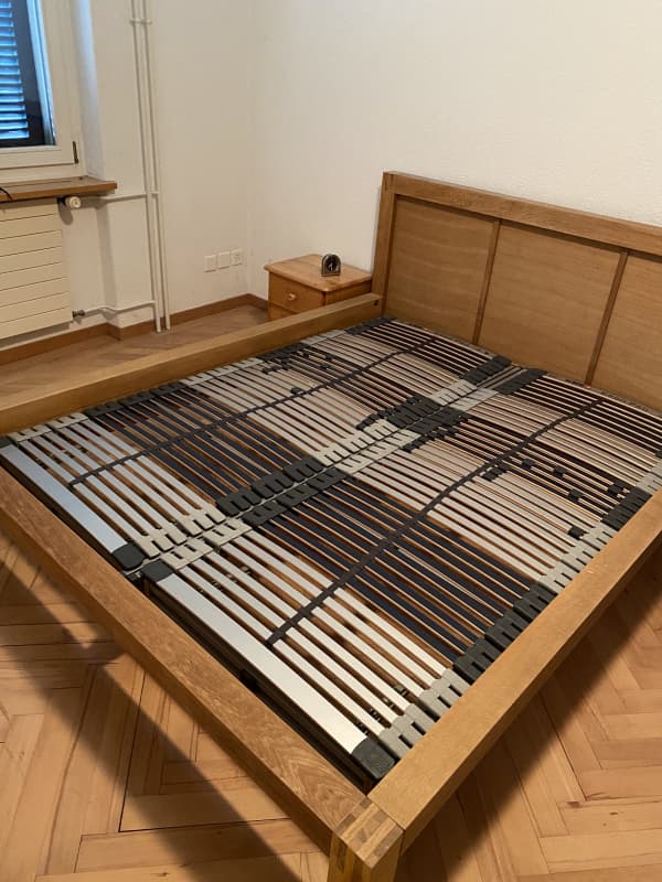 Schönes Doppelbett aus massivem Eichenholz inkl. Ergo Pro La'Rost