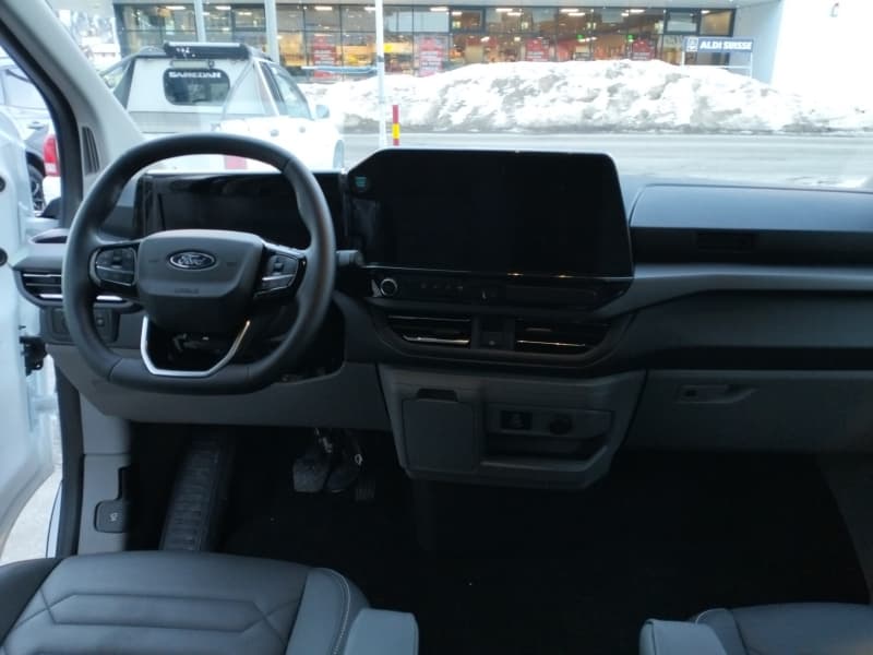 Ford Tourneo Bus 320 L1 Titanium 4x4