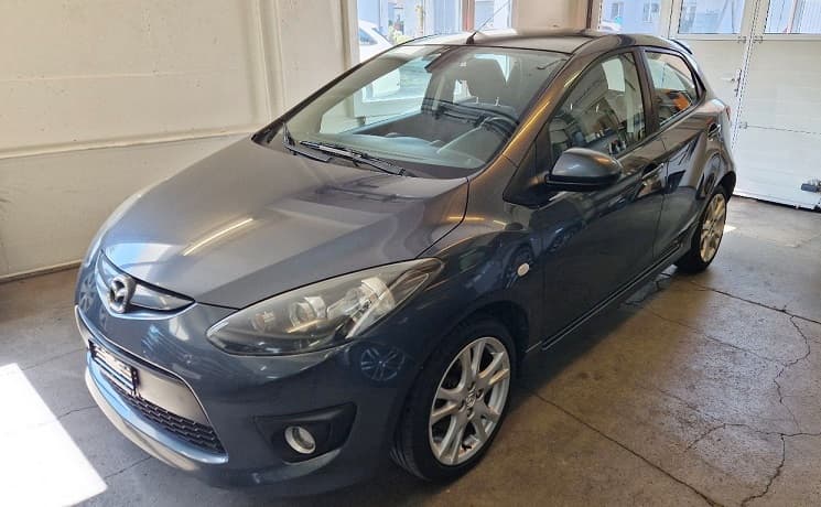 MAZDA 2 1.5i 16V Sport