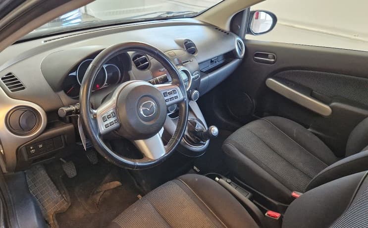 MAZDA 2 1.5i 16V Sport
