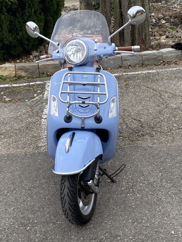 Vespa GTS 300 Super i.e ABS hellblau