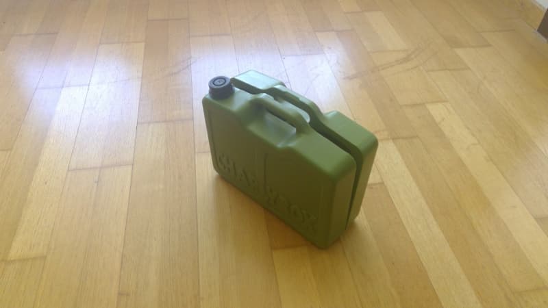 CHARLYBOX ist der unentbehrliche Hunde-Versorgungskoffer