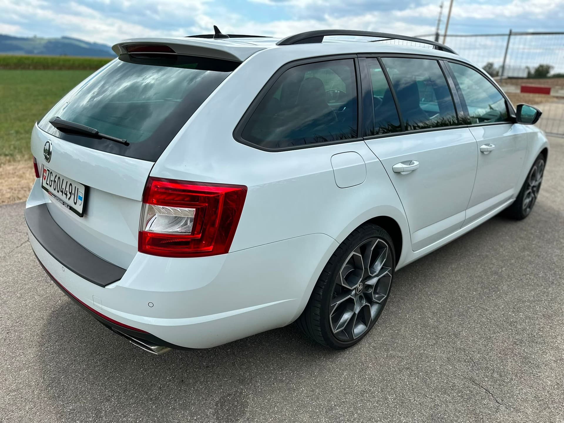SKODA Octavia Combi 2.0 TSI RS DSG