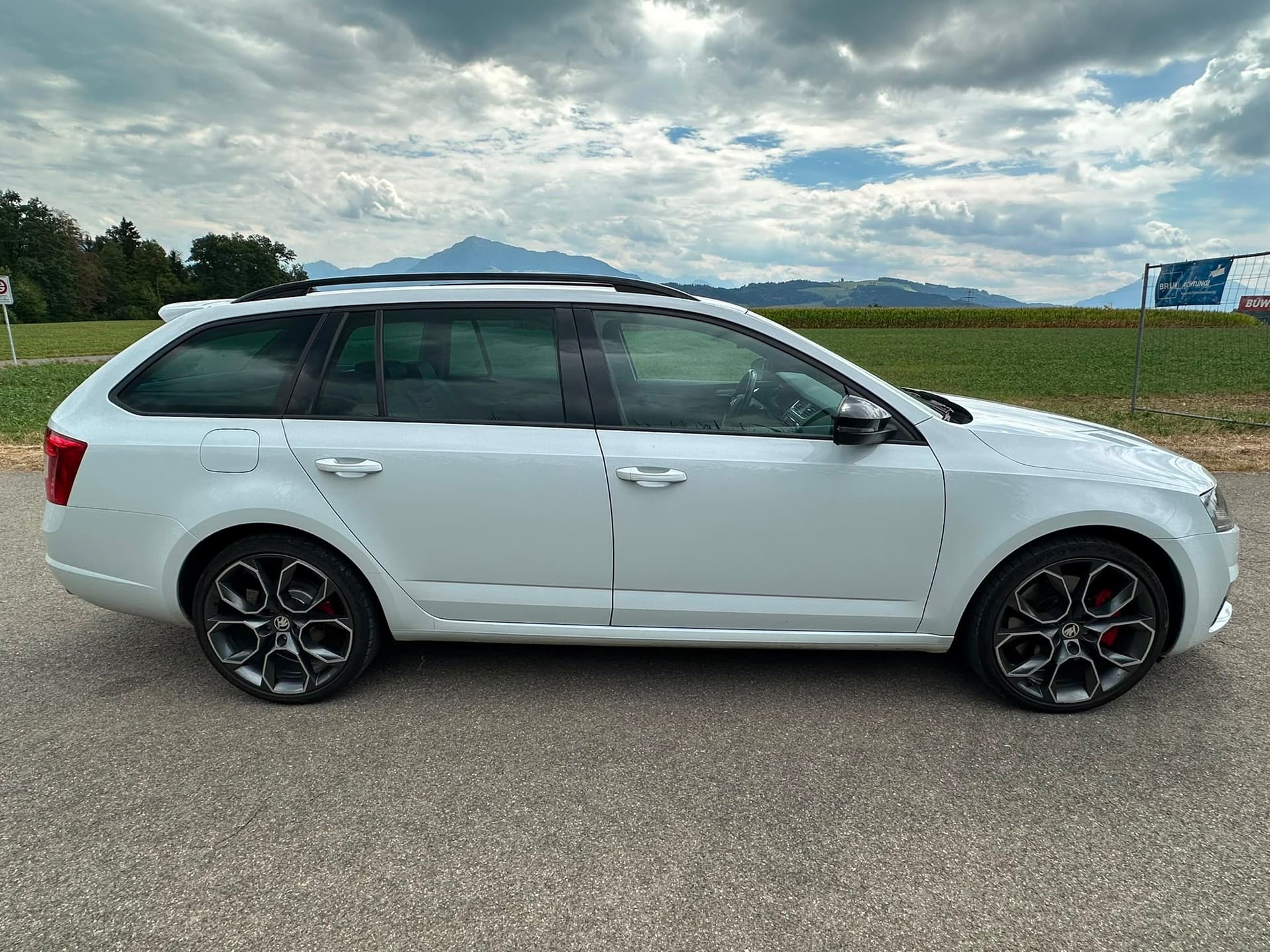 SKODA Octavia Combi 2.0 TSI RS DSG
