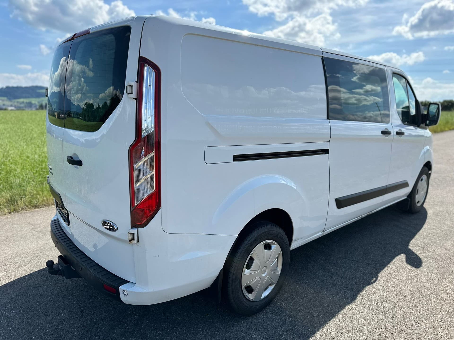 FORD Transit Custom Van 340 L2H1 Trail