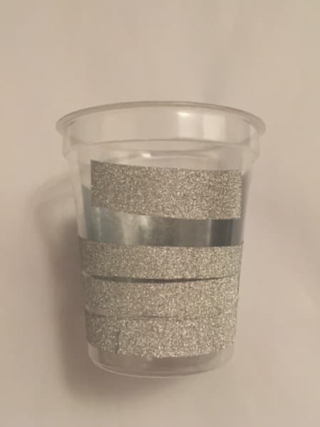 Deko Becher glitzersilber