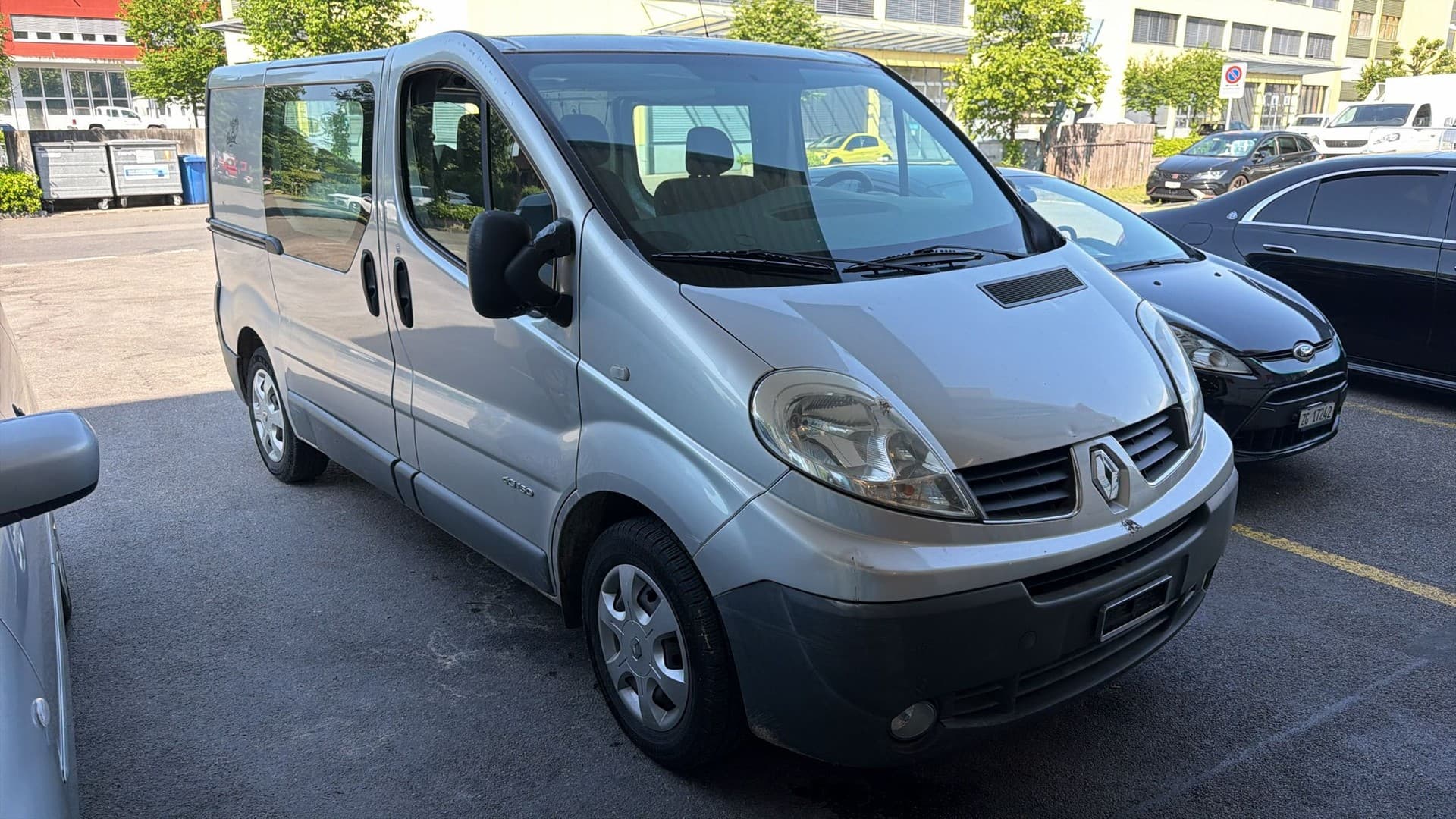 RENAULT Trafic 2.5 dCi 2.9t L2H1