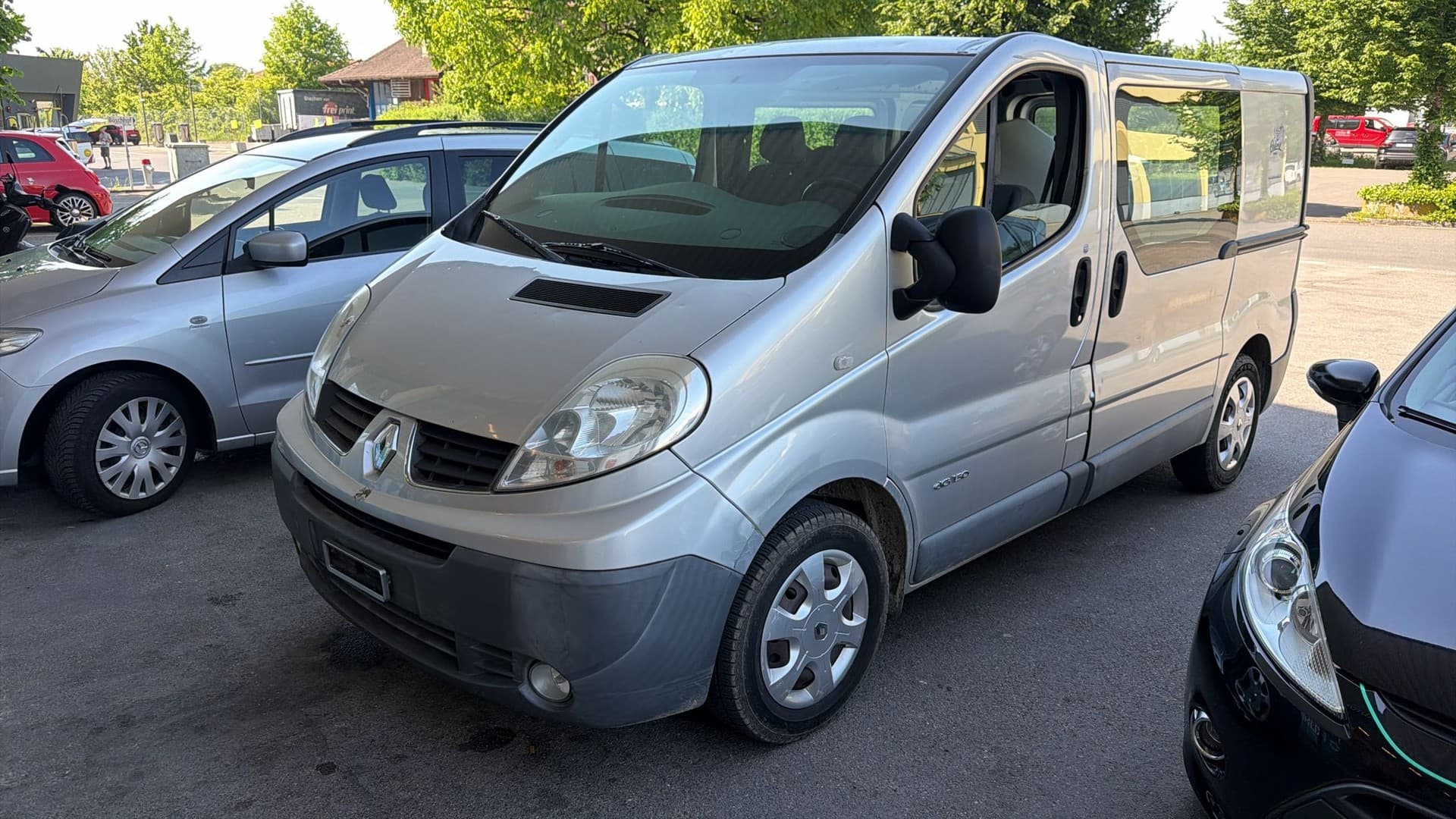 RENAULT Trafic 2.5 dCi 2.9t L2H1