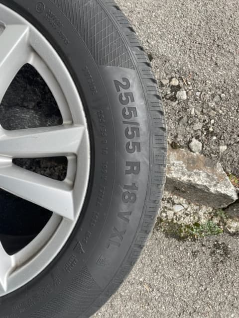 BMW X5, 4 komplette Winterräder 18"