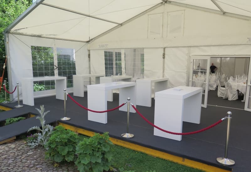 Pfosten Personenleitsystem Absperrkordel Kordel rot VIP