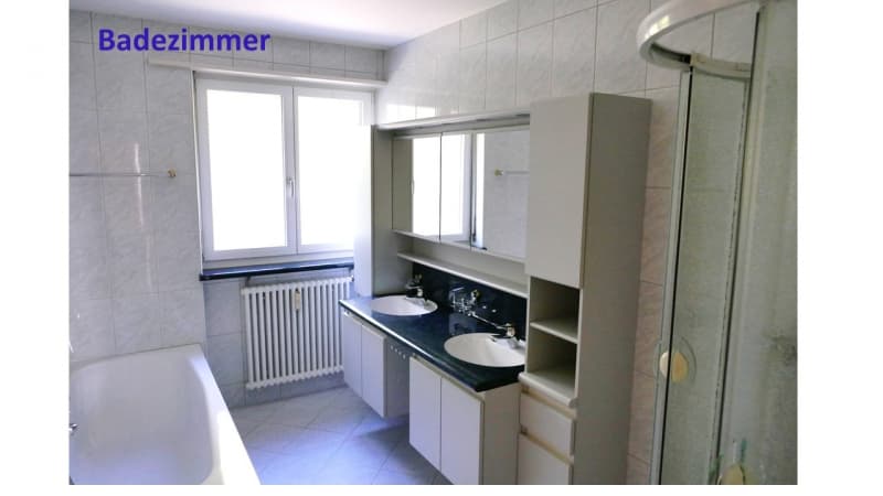 Helle 4 Zimmer-Wohnung mit Gartenanteil an ruhiger Lage