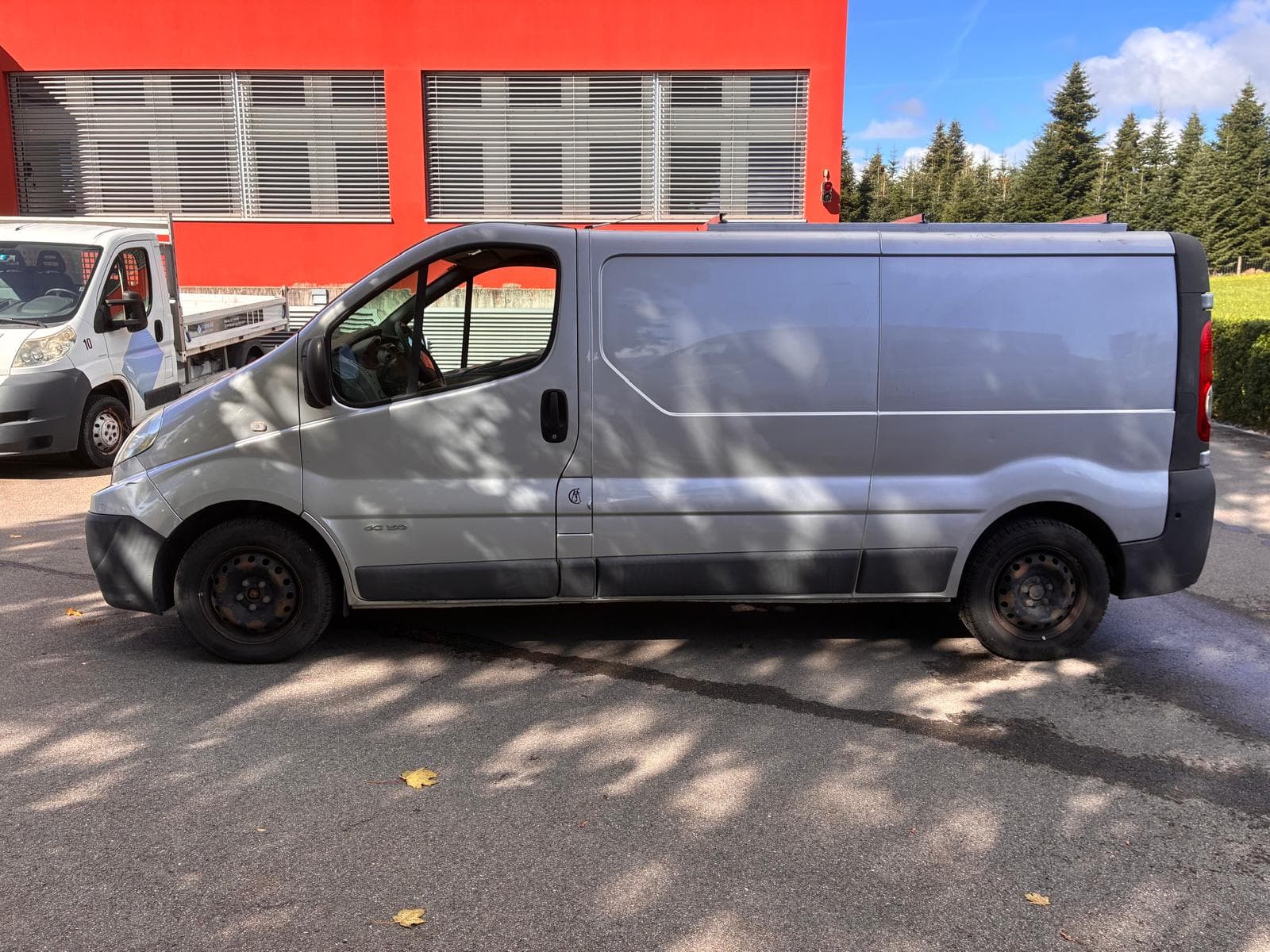 RENAULT Trafic 2.5 dCi 2.9t L2H1