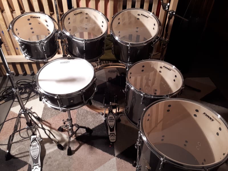 Sawthoot Drumset Mit Hardware Neu!
