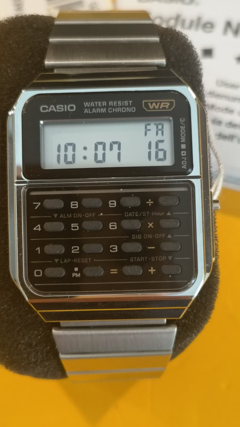 3 Uhren zu einem Preis, kein Einzelverkauf