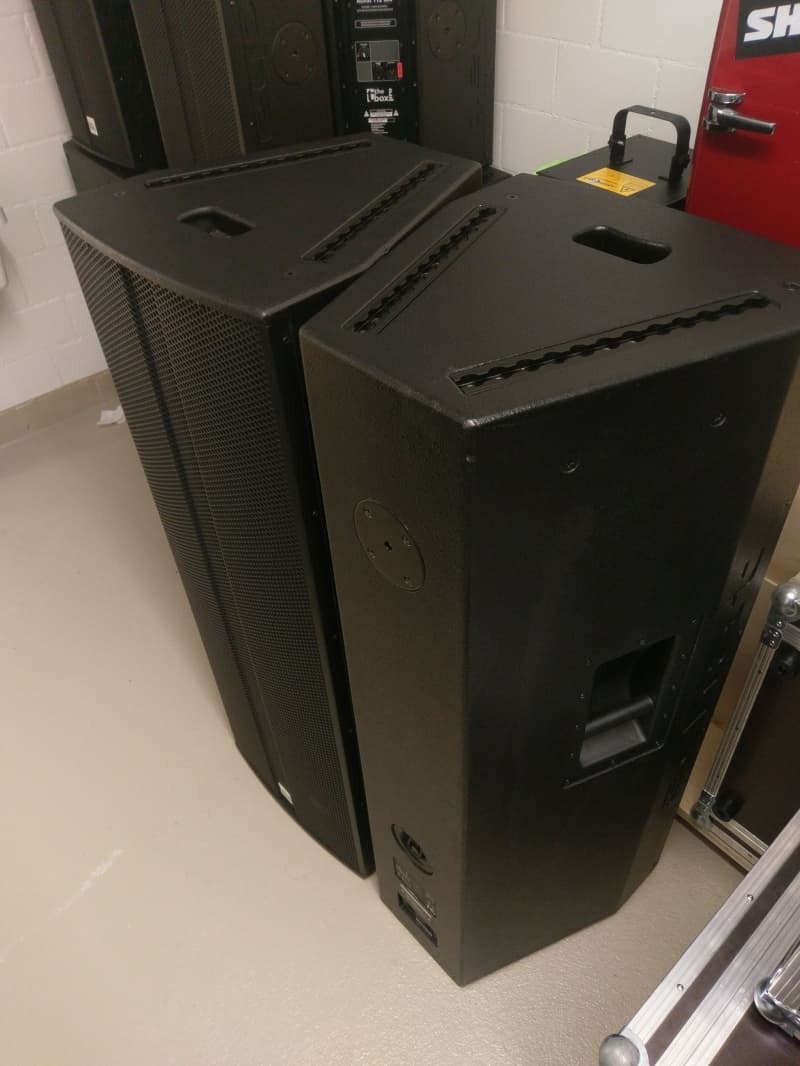 The Box Pro Soundsystem - 2x Tops & 4x Dual 18" Subwoofer