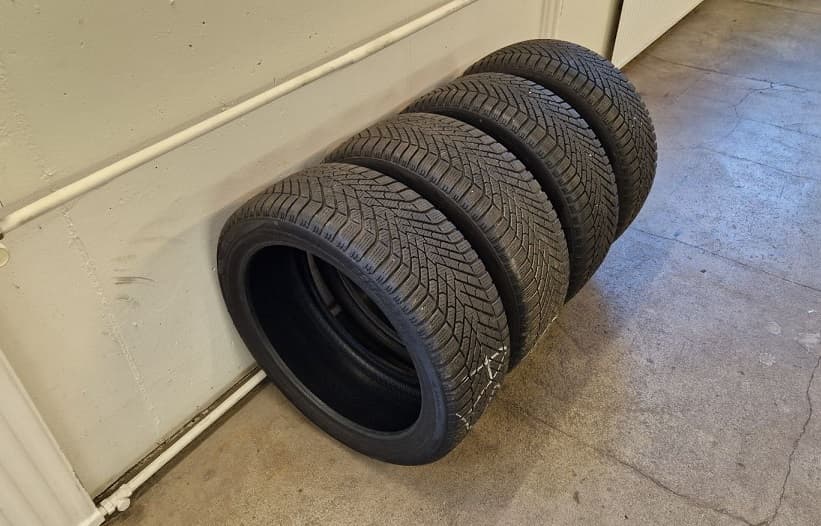 Winterreifen Pirelli 225/45/19" zb. Seat Ateca