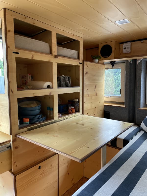 Mercedes Benz Sprinter 4x4 Abenteuer - Camper