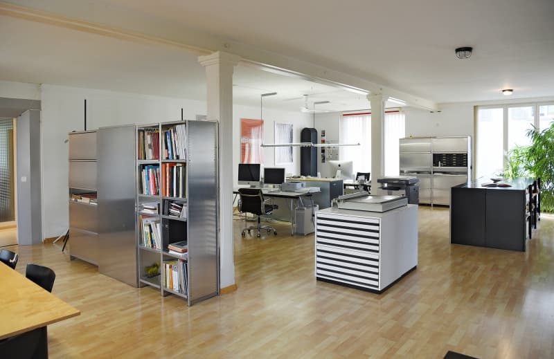 Grosses, helles Büro/Atelier in Wetzikon zu vermieten