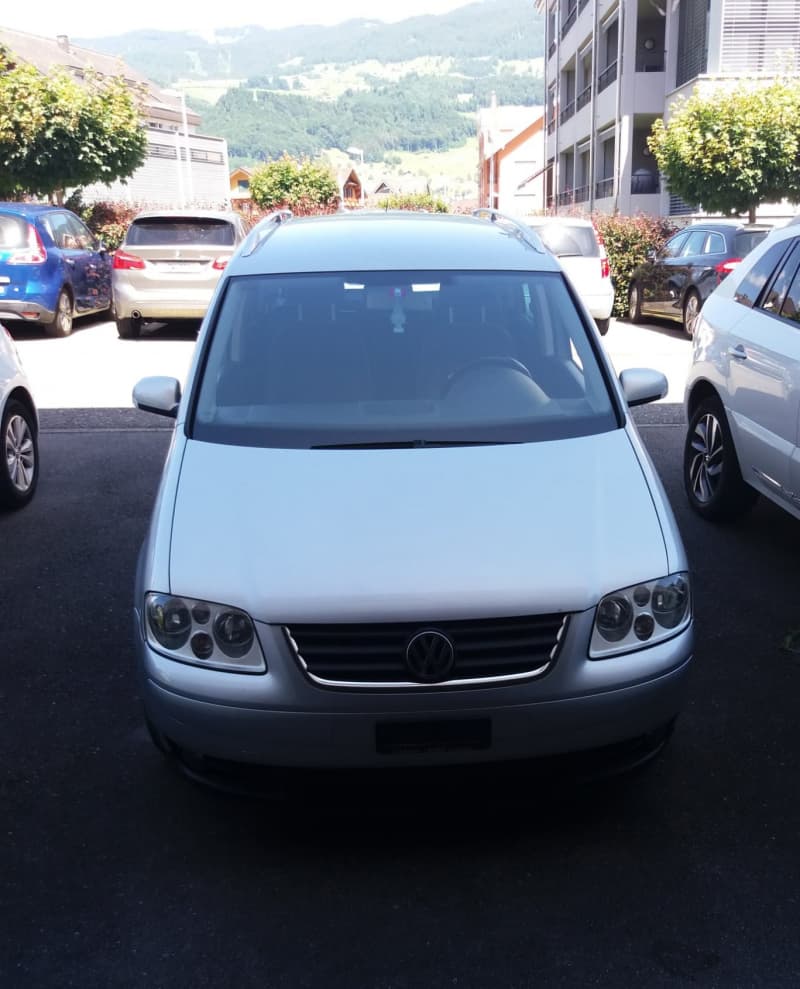 VW TOURAN 2.0 TDI "Gepflegt und in gutem Zustand"
