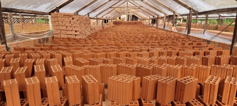 Brasilien 1'535 Ha Ziegelfabrik - Rohstoff - Mine Region Manaus