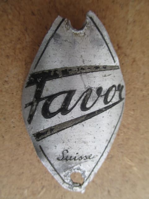 Favor Velo Steuerkopf CH Schild Emblem