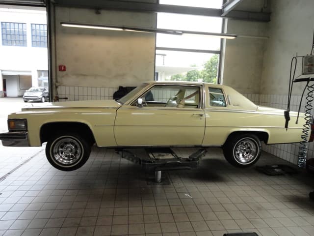Sehr gepflegter, seltener Cadillac ab MFK 06.2020